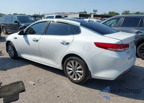 2016 Kia Optima Ex z USA, uszkodzony, nr VIN 5XXGU4L37GG058017